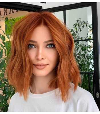 Ingwerfarbenes, Lockeres, Gewelltes Menschenhaar Im Bob-Stil Ingwerfarbenes, Lockeres, Gewelltes Menschenhaar Im Bob-Stil