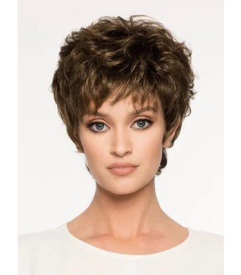 Pixie-Stil Mit Leichten Locken Und Synthetischen Perücken Mit Fransen Im Gesicht Pixie-Stil Mit Leichten Locken Und Synthetischen Perücken Mit Fransen Im Gesicht